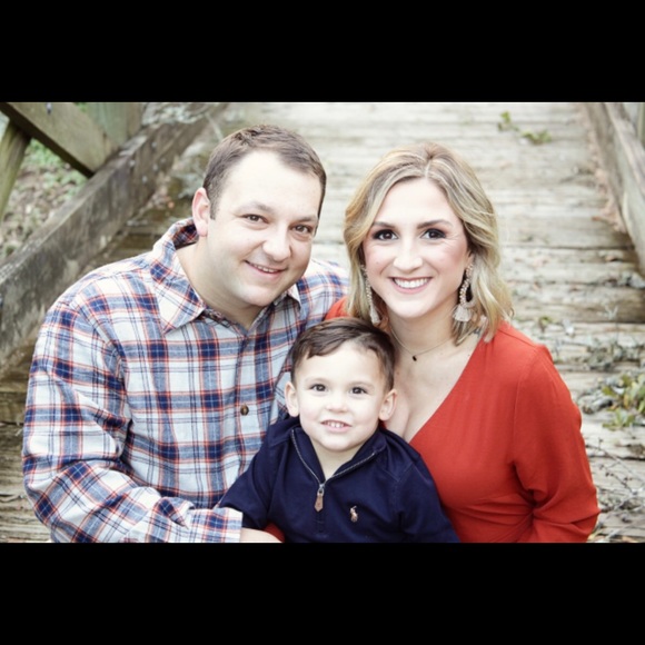 Meet your Posher, Whitney - Picture 1 of 1